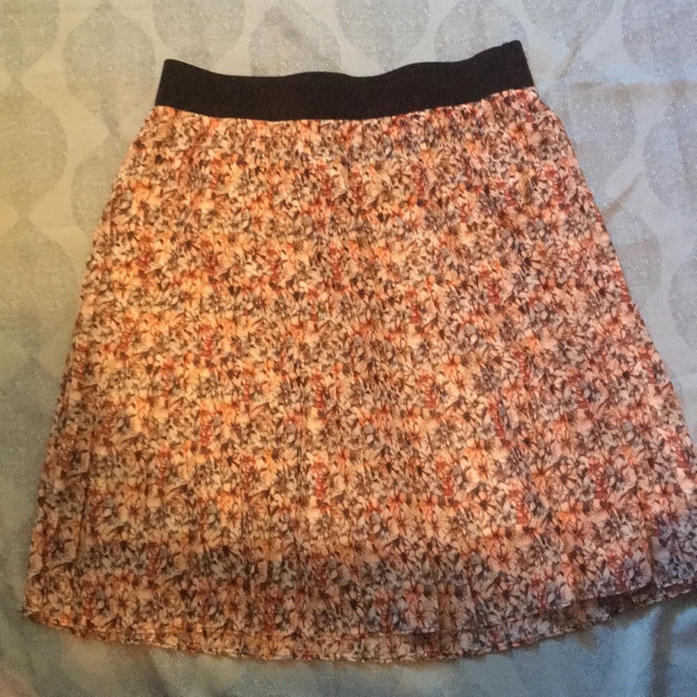 Ann Taylor Loft Floral Pleated Skirt Size S
